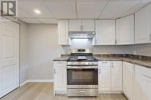 127 Moffatt Street E, St. Catharines, ON - Indoor Photo Showing Kitchen