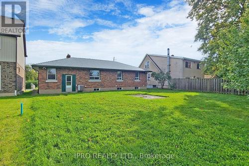 127 Moffatt Street E, St. Catharines, ON - Outdoor