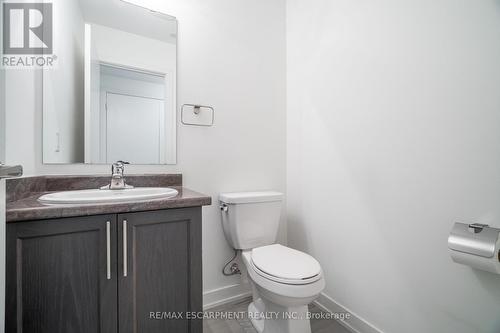 44 - 590 North Service Road, Hamilton, ON - Indoor Photo Showing Bathroom