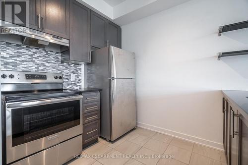 44 - 590 North Service Road, Hamilton, ON - Indoor Photo Showing Kitchen