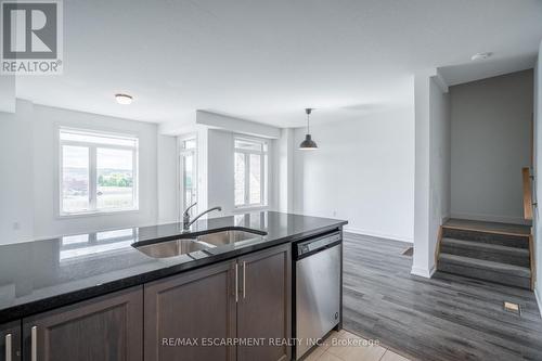 44 - 590 North Service Road, Hamilton, ON - Indoor Photo Showing Kitchen With Double Sink