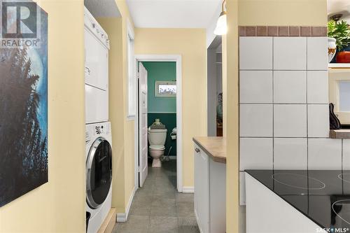 2215 Osler Street, Regina, SK - Indoor Photo Showing Laundry Room