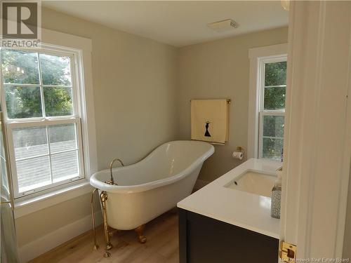 49 Webster Avenue, Shediac, NB - Indoor Photo Showing Bathroom