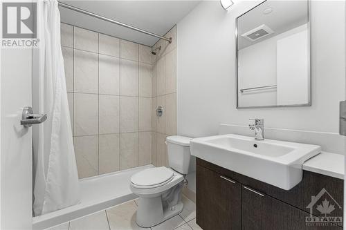 105 Champagne Avenue S Unit#2807, Ottawa, ON - Indoor Photo Showing Bathroom