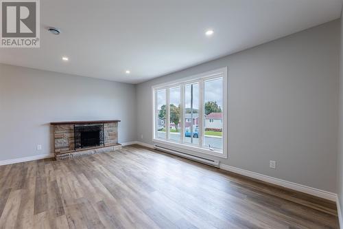 46 Third Street, Mount Pearl, NL - Indoor Photo Showing Living Room