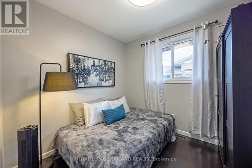 45 Masefield Crescent, London, ON - Indoor Photo Showing Bedroom