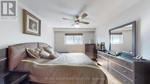 112 Billington Crescent, Toronto, ON - Indoor Photo Showing Bedroom