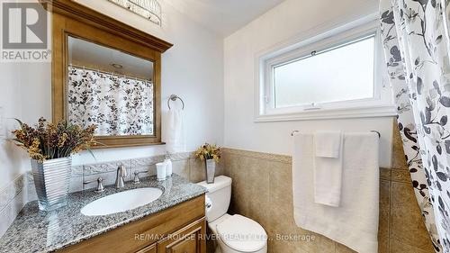 112 Billington Crescent, Toronto, ON - Indoor Photo Showing Bathroom