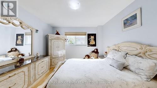 112 Billington Crescent, Toronto, ON - Indoor Photo Showing Bedroom