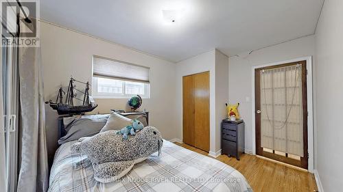 112 Billington Crescent, Toronto, ON - Indoor Photo Showing Bedroom