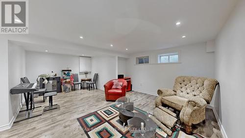 112 Billington Crescent, Toronto, ON - Indoor