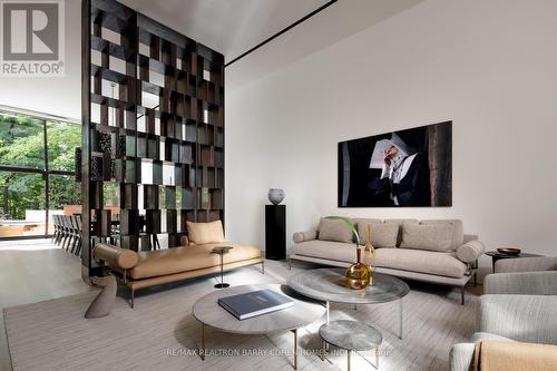 7 Waxwing Place, Toronto, ON - Indoor Photo Showing Living Room