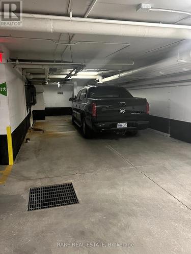 203 - 127 Queen Street E, Toronto, ON - Indoor Photo Showing Garage