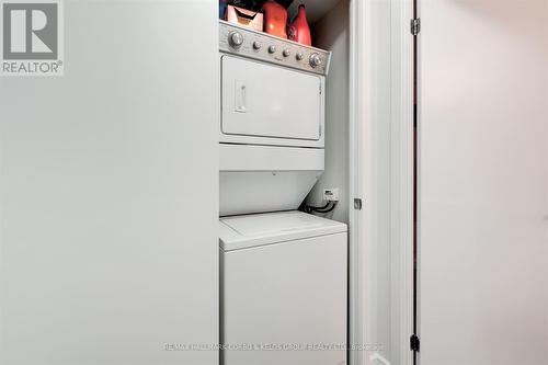 1209 - 18 Harbour Street, Toronto, ON - Indoor Photo Showing Laundry Room