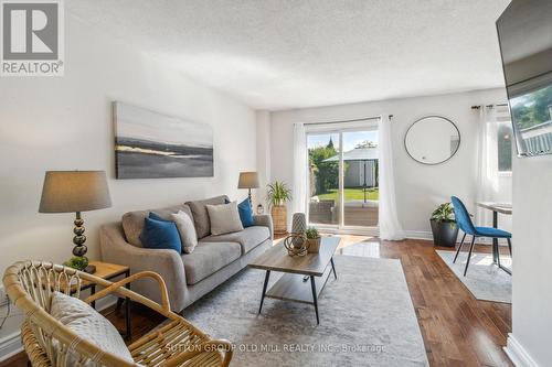 76 Ecclestone Drive, Brampton, ON - Indoor Photo Showing Living Room