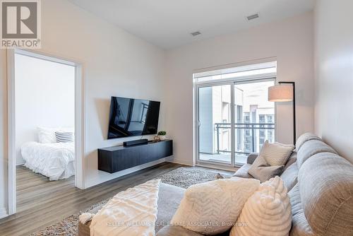 609 - 460 Gordon Krantz Avenue, Milton, ON - Indoor Photo Showing Bedroom