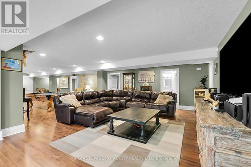 7 Fox Run Drive, Puslinch, ON - Indoor Photo Showing Other Room