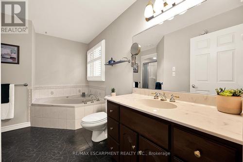 28 Church Street E, Haldimand, ON - Indoor Photo Showing Bathroom