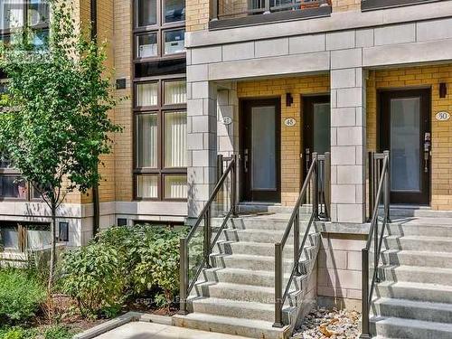 47 - 19 Eldora Avenue, Toronto, ON - Outdoor