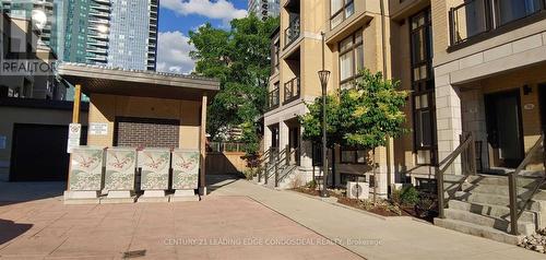 47 - 19 Eldora Avenue, Toronto, ON - Outdoor