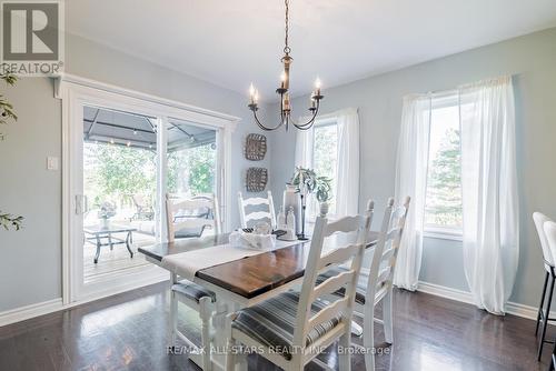 8 Campbell Drive, Uxbridge, ON - Indoor Photo Showing Dining Room