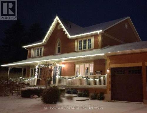 8 Campbell Drive, Uxbridge, ON - Outdoor With Deck Patio Veranda