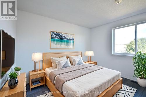 258 Dunsmore Lane, Barrie, ON - Indoor Photo Showing Bedroom