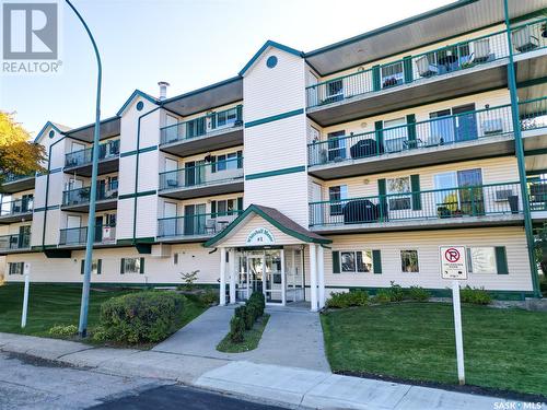 201 1 26Th Street E, Prince Albert, SK - Outdoor With Balcony With Facade