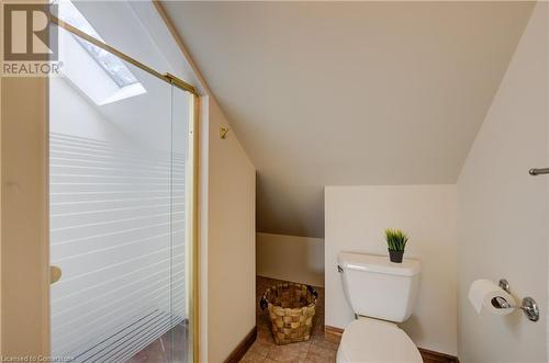 89 Stirling Avenue N, Kitchener, ON - Indoor Photo Showing Bathroom