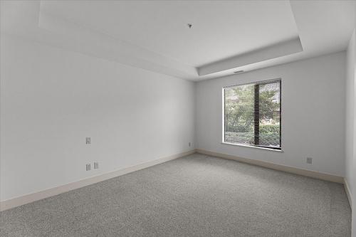 102-580 Sarsons Road, Kelowna, BC - Indoor Photo Showing Other Room