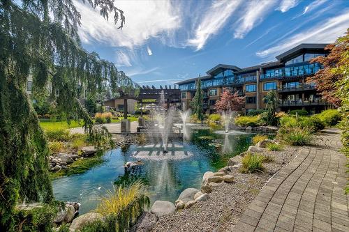 102-580 Sarsons Road, Kelowna, BC - Outdoor With Body Of Water