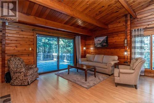 1783 Route 112, Salisbury, NB - Indoor Photo Showing Living Room