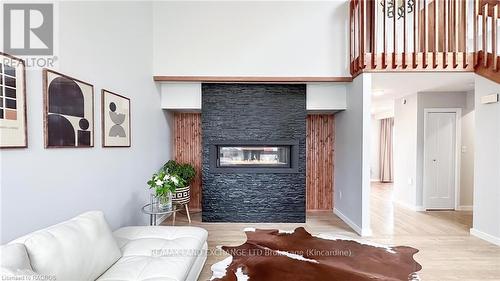 222 Penetangore Row, Kincardine, ON - Indoor With Fireplace