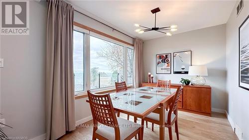 222 Penetangore Row, Kincardine, ON - Indoor Photo Showing Dining Room