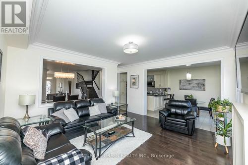 2 Stonecrop Road, Brampton, ON - Indoor Photo Showing Living Room