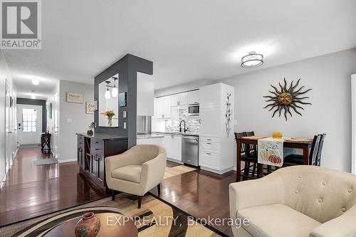 P85 - 175 David Bergey Drive, Kitchener, ON - Indoor Photo Showing Living Room