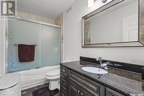 619 Kingsmere Boulevard, Saskatoon, SK - Indoor Photo Showing Bathroom