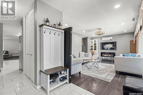 619 Kingsmere Boulevard, Saskatoon, SK - Indoor