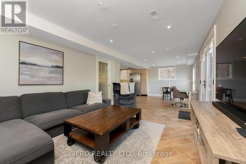 37 Summer Valley Drive, Brampton, ON - Indoor Photo Showing Living Room