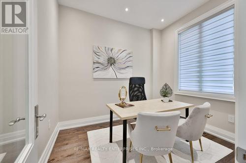 1560 Lorne Wood Road, Mississauga, ON - Indoor Photo Showing Dining Room