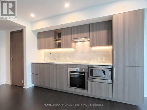 3509 - 17 Bathurst Street, Toronto, ON - Indoor Photo Showing Kitchen With Stainless Steel Kitchen With Upgraded Kitchen