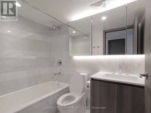 3509 - 17 Bathurst Street, Toronto, ON - Indoor Photo Showing Bathroom