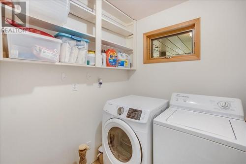 2290 Crystal Springs  Road, Nelson, BC - Indoor Photo Showing Laundry Room