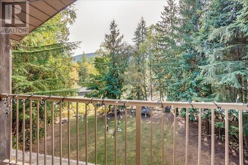 2290 Crystal Springs Road, Nelson, BC - Outdoor