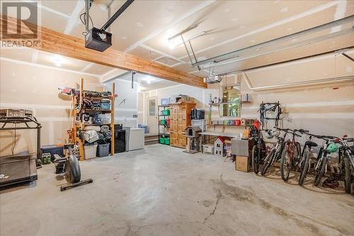 2290 Crystal Springs Road, Nelson, BC - Indoor Photo Showing Garage