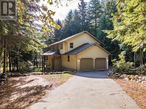 2290 Crystal Springs  Road, Nelson, BC - Outdoor