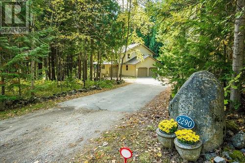 2290 Crystal Springs Road, Nelson, BC - Outdoor