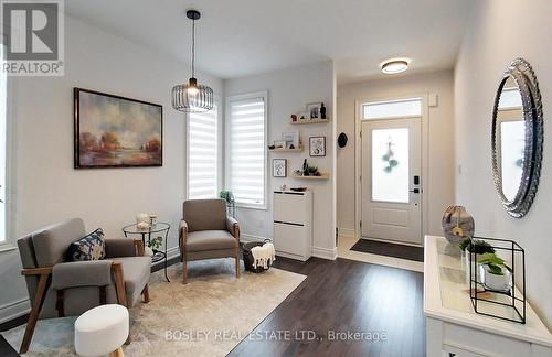 30 Autumn Drive, Wasaga Beach, ON - Indoor Photo Showing Living Room