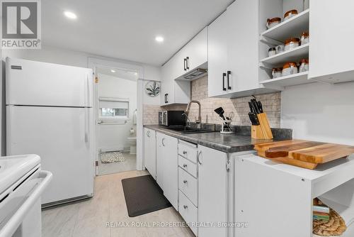 2141 County Road 9, Greater Napanee, ON - Indoor Photo Showing Kitchen