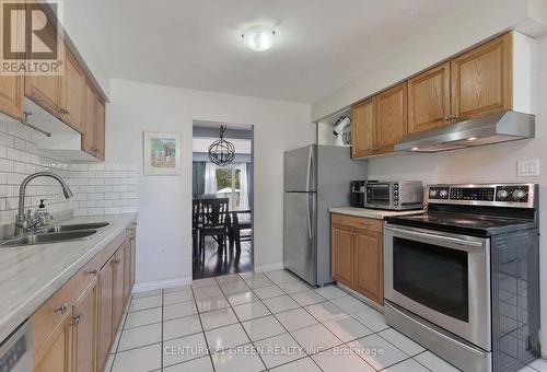 1482 Wecker Drive, Oshawa, ON - Indoor Photo Showing Kitchen With Double Sink